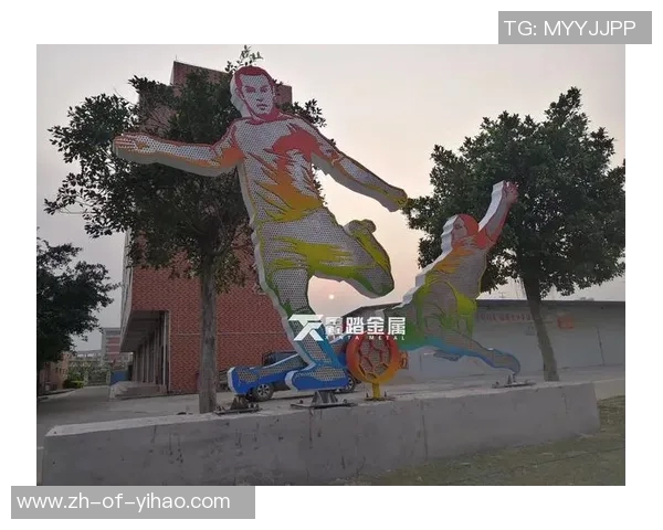 以墙画球星展现足球激情点燃青春梦想打造独特运动艺术空间 以墙画球星展现足球激情点燃青春梦想打造独特运动艺术空间